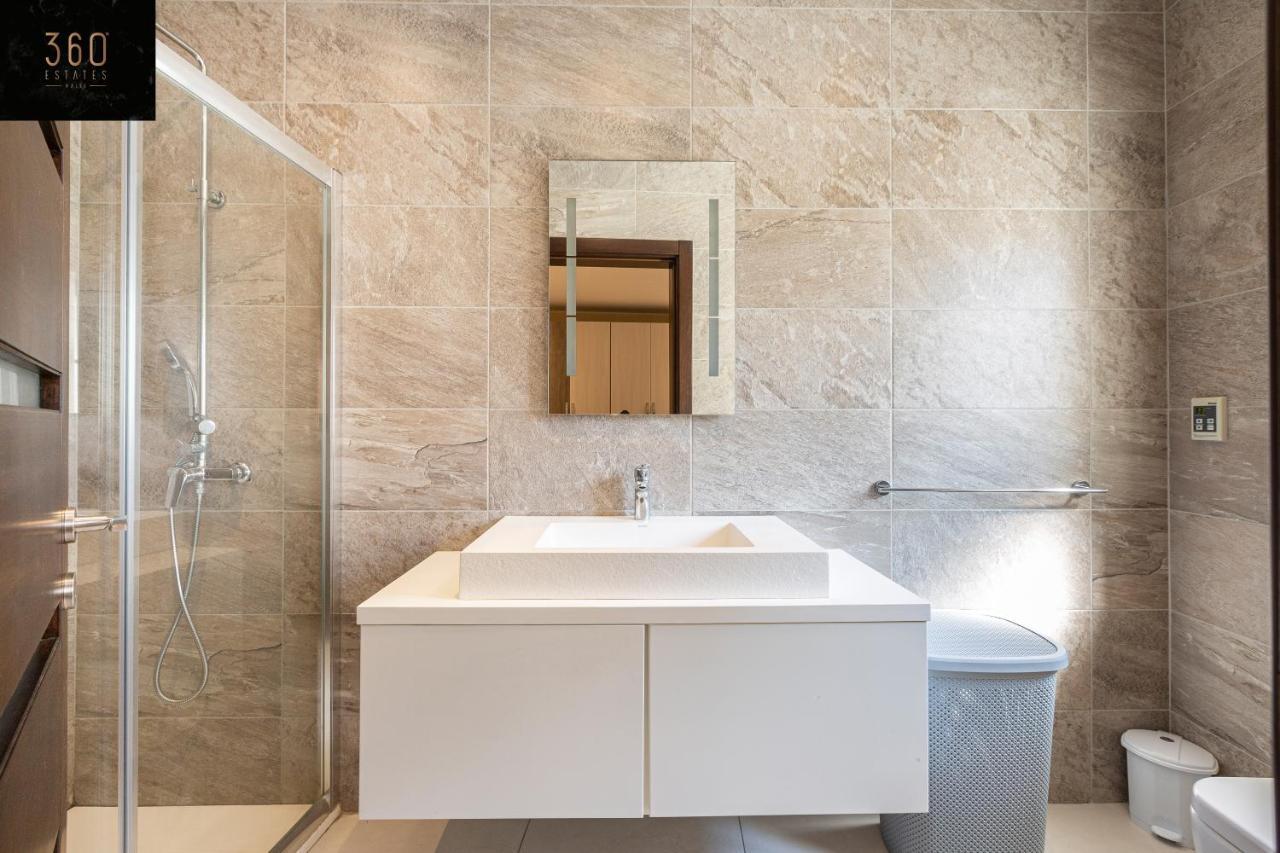 Seafront, Designer Apt With Private Terrace & Wifi By 360 Estates Pietà Exterior foto